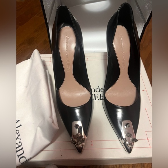 Alexander McQueen Black Studded Heels - worn once! - Picture 5 of 7